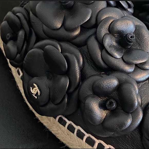 Chanel Black Leather Camellia Espadrilles Size 40 - Picture 9 of 10